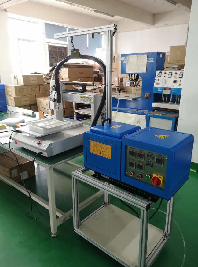 Electronic component dispensing of small 3-axis machine